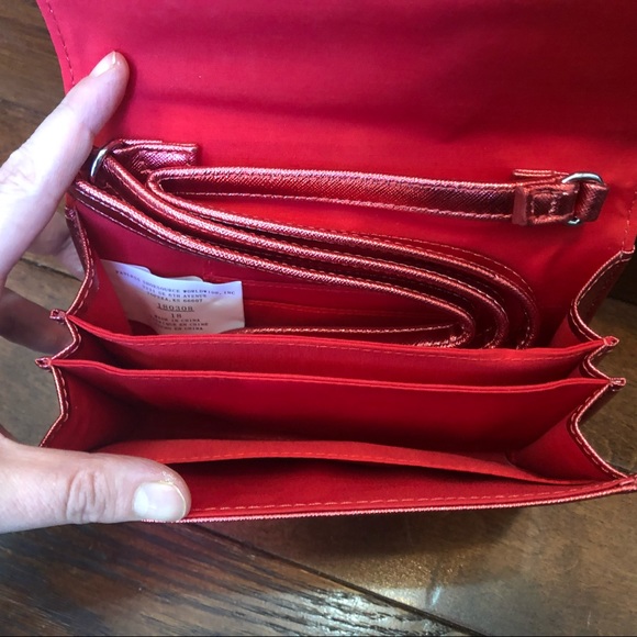 NEW Shiny Red Clutch with Large Bow Purse NWOT - Picture 5 of 6